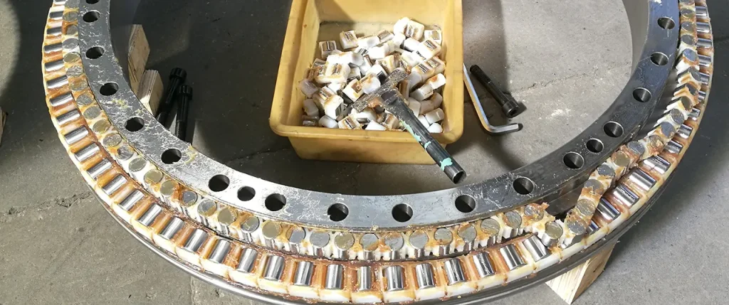 Three row roller slewing bearings