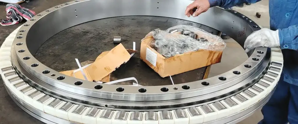 Non gear slewing bearing for rotary table