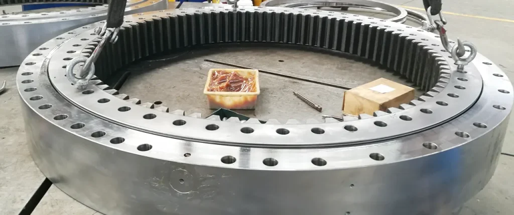 Top Slewing Bearing Manufacturers: Choosing the Right OEM Supplier