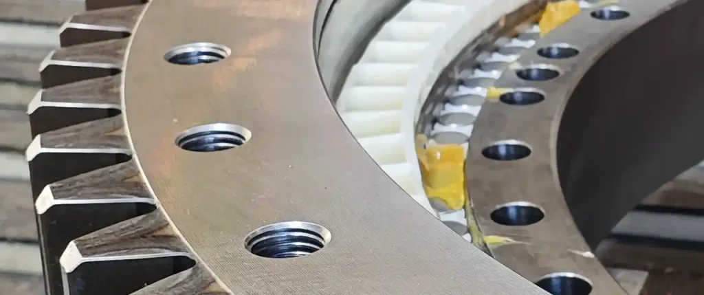 Why Chamfering and Chip Removal Decide the Accuracy and Safety of Slewing Bearing Mounting Holes？Drilling holes Water or Cutting Oil?